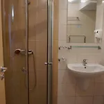 B - бийч B