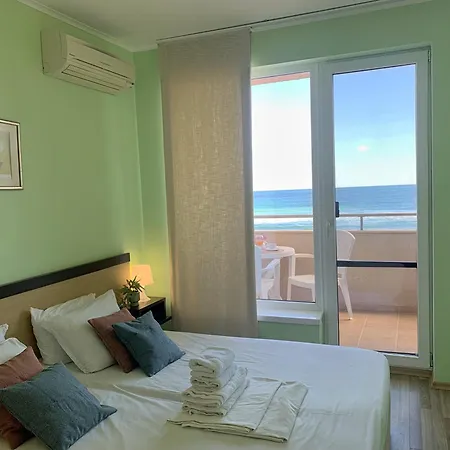 B - бийч B Apartamento