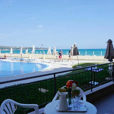 B - бийч B Apartamento *