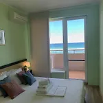 B - бийч B Apartamento Obzor