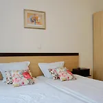 B - бийч B Apartamento Obzor