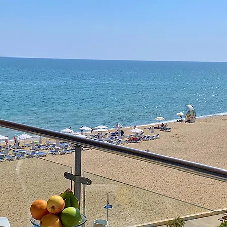 B - бийч B דירה *