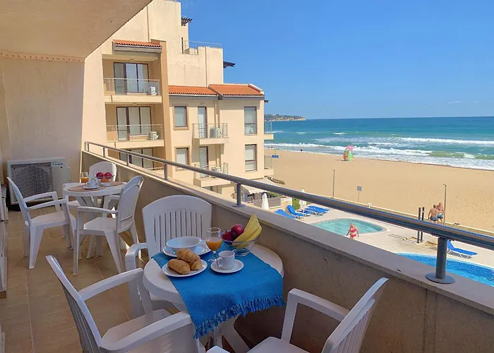 B - бийч B Daire Obzor