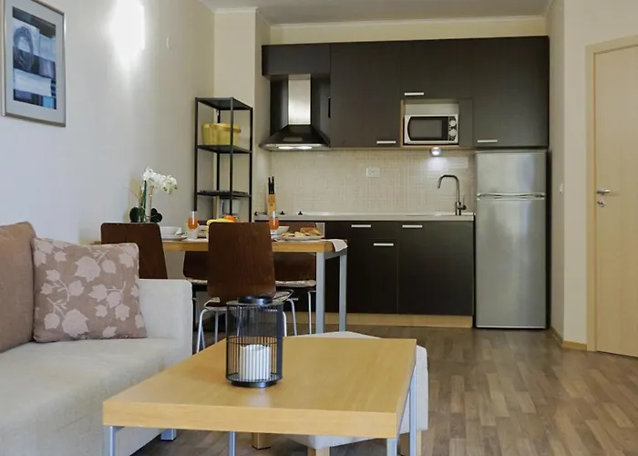 B - бийч B Obzor